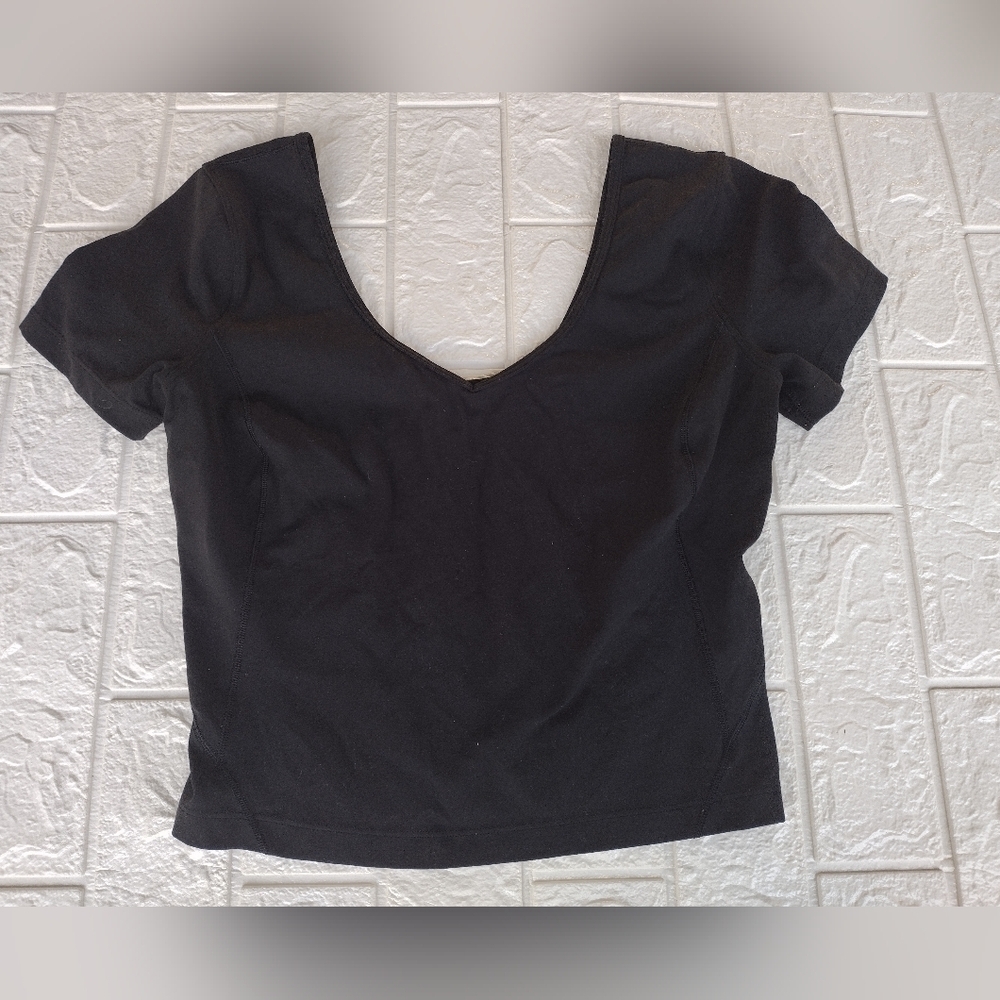 Lululemon Align T-shirt, Black, Size 6  Nulu Fabric